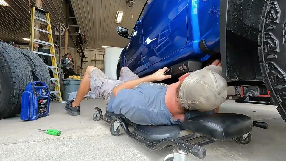 Westin HDX Nerf Step Bars Install in Salina, KS Westin HDX Nerf Step Bars Install in Salina, KS